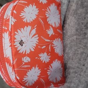 Kate Spade Medium Dome Cosmetic Bag jae blossom